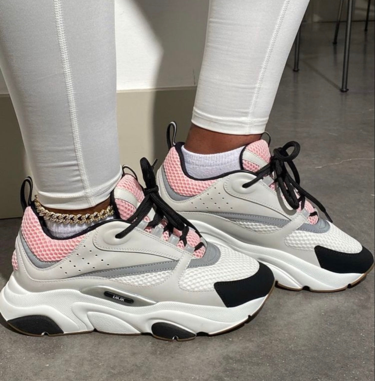 Dior B22 White Pink DIOR B22 – Blxinspiration