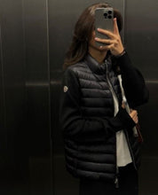 Load image into Gallery viewer, Veste Moncler
