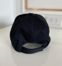 Charger l&#39;image dans la galerie, Casquette Miu Miu
