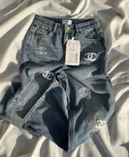 Load image into Gallery viewer, Jean Chanel
