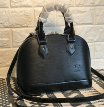Load image into Gallery viewer, Sac Louis Vuitton Alma BB
