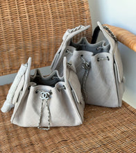 Load image into Gallery viewer, Sac Chanel 25

