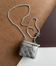 Charger l'image dans la galerie, Pochette Chanel

