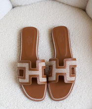 Load image into Gallery viewer, Mules Hermès Oran Denim
