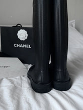Load image into Gallery viewer, Bottes Chanel
