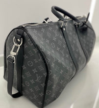 Load image into Gallery viewer, Sac de voyage Louis Vuitton
