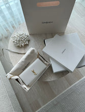 Load image into Gallery viewer, Sac Yves Saint Laurent
