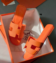 Load image into Gallery viewer, Mules Hermès Oran
