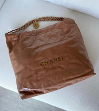 Charger l'image dans la galerie, Sac Chanel 22
