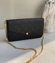 Charger l'image dans la galerie, Pochette Louis Vuitton Félicie
