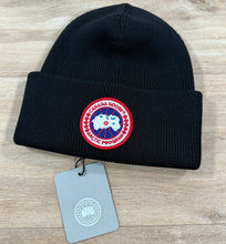 Load image into Gallery viewer, Bonnet Canada Goose
