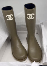 Load image into Gallery viewer, Bottes Chanel
