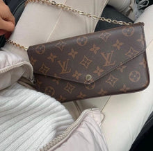Charger l&#39;image dans la galerie, Pochette Louis Vuitton Félicie
