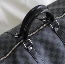 Load image into Gallery viewer, Sac de voyage Louis Vuitton

