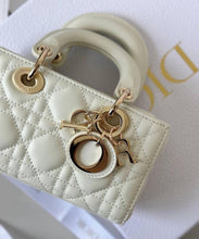 Charger l&#39;image dans la galerie, Sac Dior Lady D-Joy Micro
