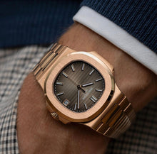 Charger l&#39;image dans la galerie, Montre Patek Philippe Nautilus
