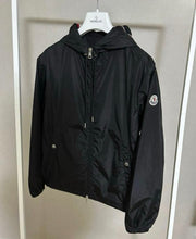 Load image into Gallery viewer, Veste Moncler
