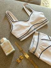 Load image into Gallery viewer, Ensemble Alo
