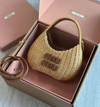 Load image into Gallery viewer, Sac Miu Miu
