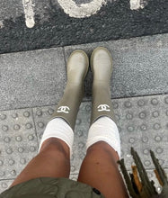 Load image into Gallery viewer, Bottes Chanel

