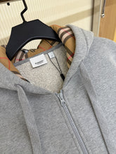 Charger l'image dans la galerie, Gilet Burberry
