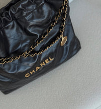 Charger l&#39;image dans la galerie, Sac Chanel 22
