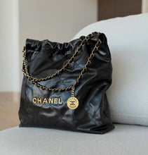 Charger l&#39;image dans la galerie, Sac Chanel 22
