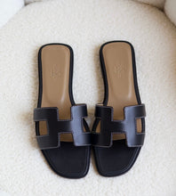 Load image into Gallery viewer, Mules Hermès Oran
