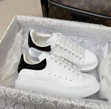 Load image into Gallery viewer, Alexander McQueen
