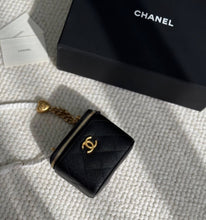 Load image into Gallery viewer, Pochette Chanel
