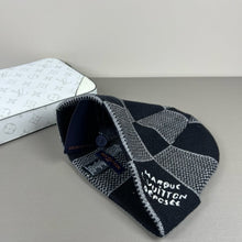 Charger l&#39;image dans la galerie, Bonnet Louis Vuitton
