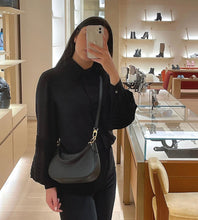 Charger l&#39;image dans la galerie, Sac Louis Vuitton Bagatelle
