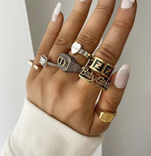 Charger l&#39;image dans la galerie, Bague Fendi
