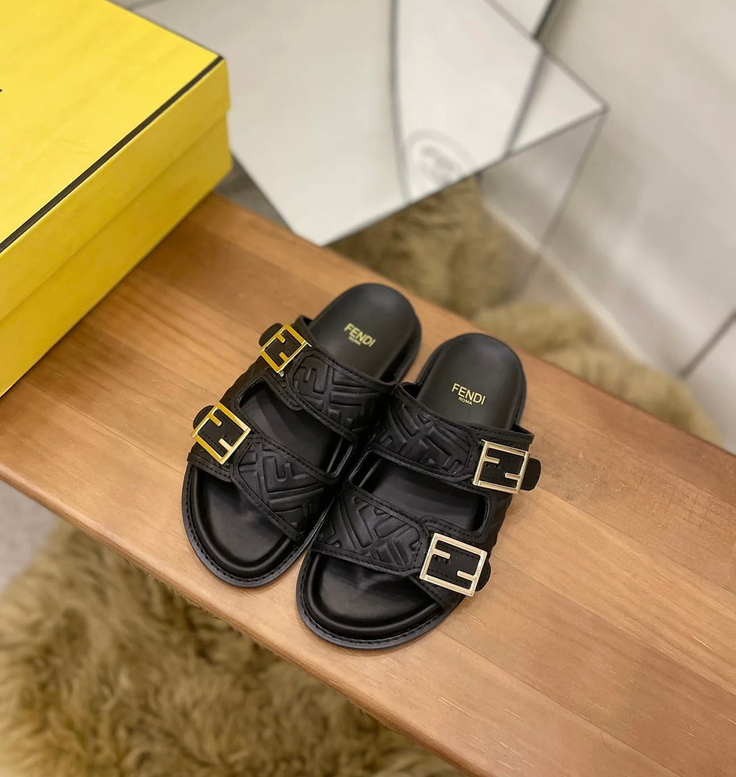 Sandales Fendi