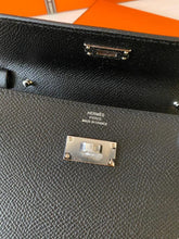 Charger l&#39;image dans la galerie, Pochette Hermès Kelly
