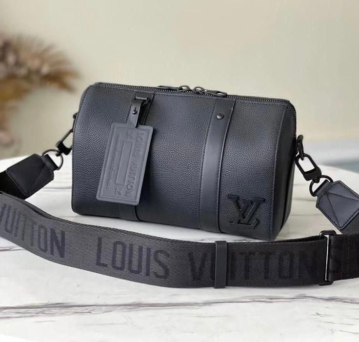 Sacoche Louis Vuitton