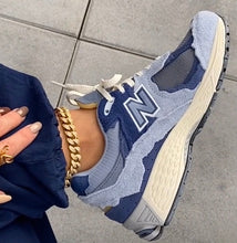 Charger l&#39;image dans la galerie, New Balance 2002R
