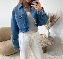 Charger l&#39;image dans la galerie, Veste en Jean Prada
